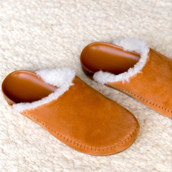 Jenni Kayne Shearling Lined Moc Clog 37 saddle - Picture 3 of 7